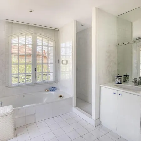 Tatil Evi Magnificent Luxury Flat With Terrace In Bandol