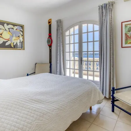 Magnificent Luxury Flat With Terrace In