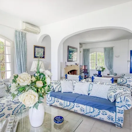 Magnificent Luxury Flat With Terrace In
